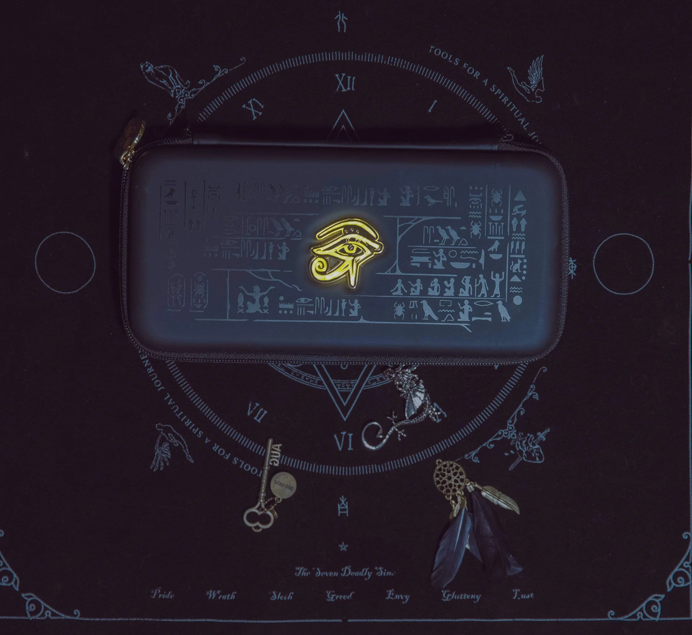 GeekShare "Mysterious Kingdom" carrying case for Switch&OLED