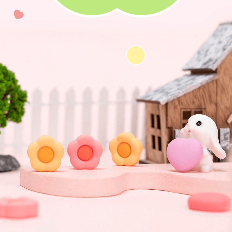 GeekShare "Bloom Heart" Thumb Grips (Nintendo Switch, OLED, Lite)